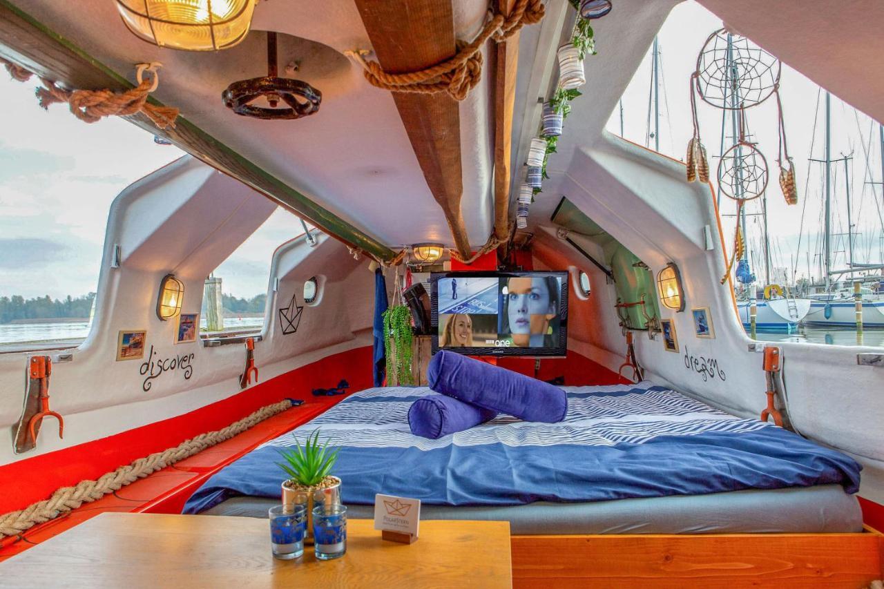 Polarstern - Unique Boatstay! Monnickendam Exterior photo