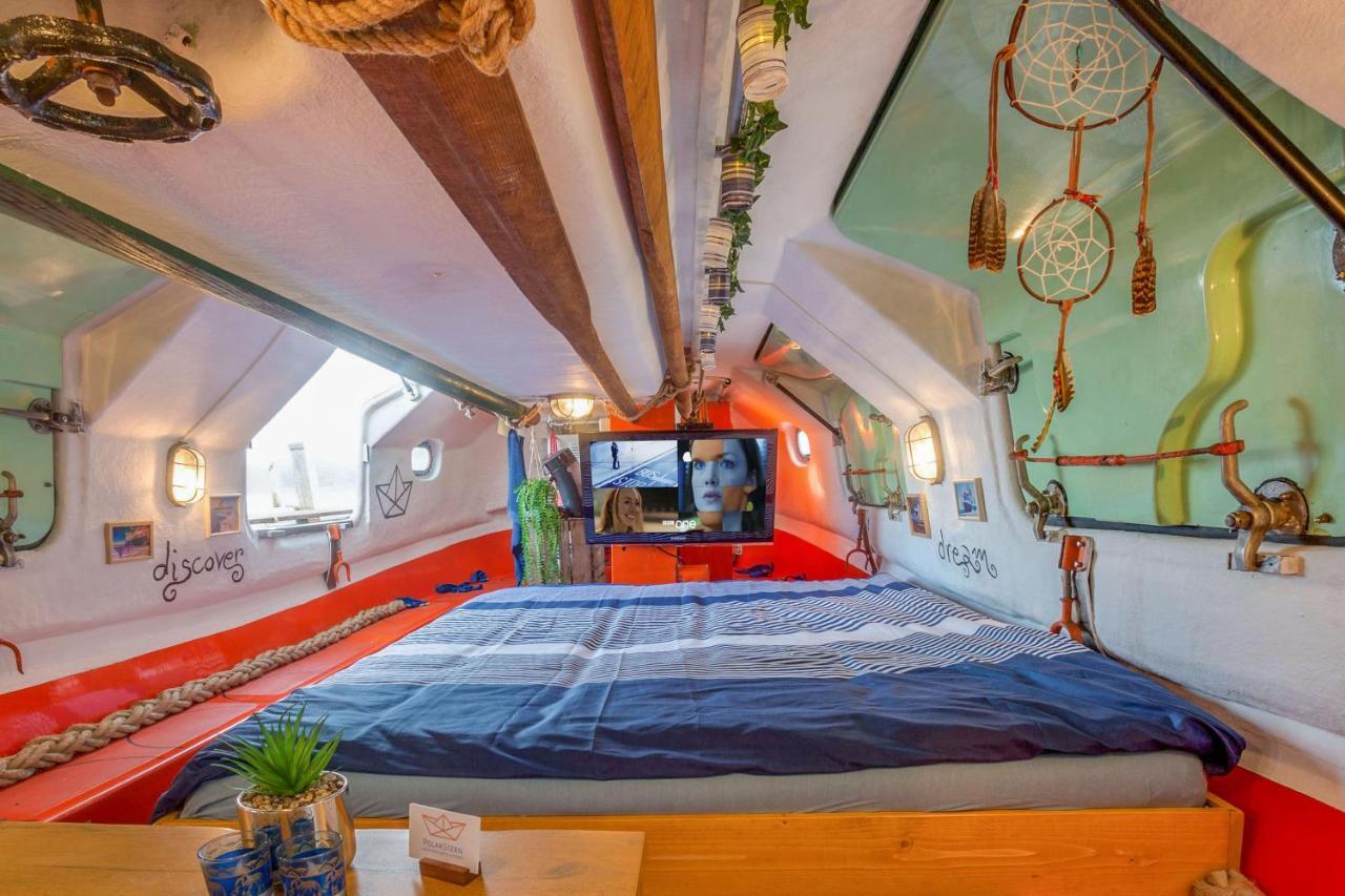 Polarstern - Unique Boatstay! Monnickendam Exterior photo