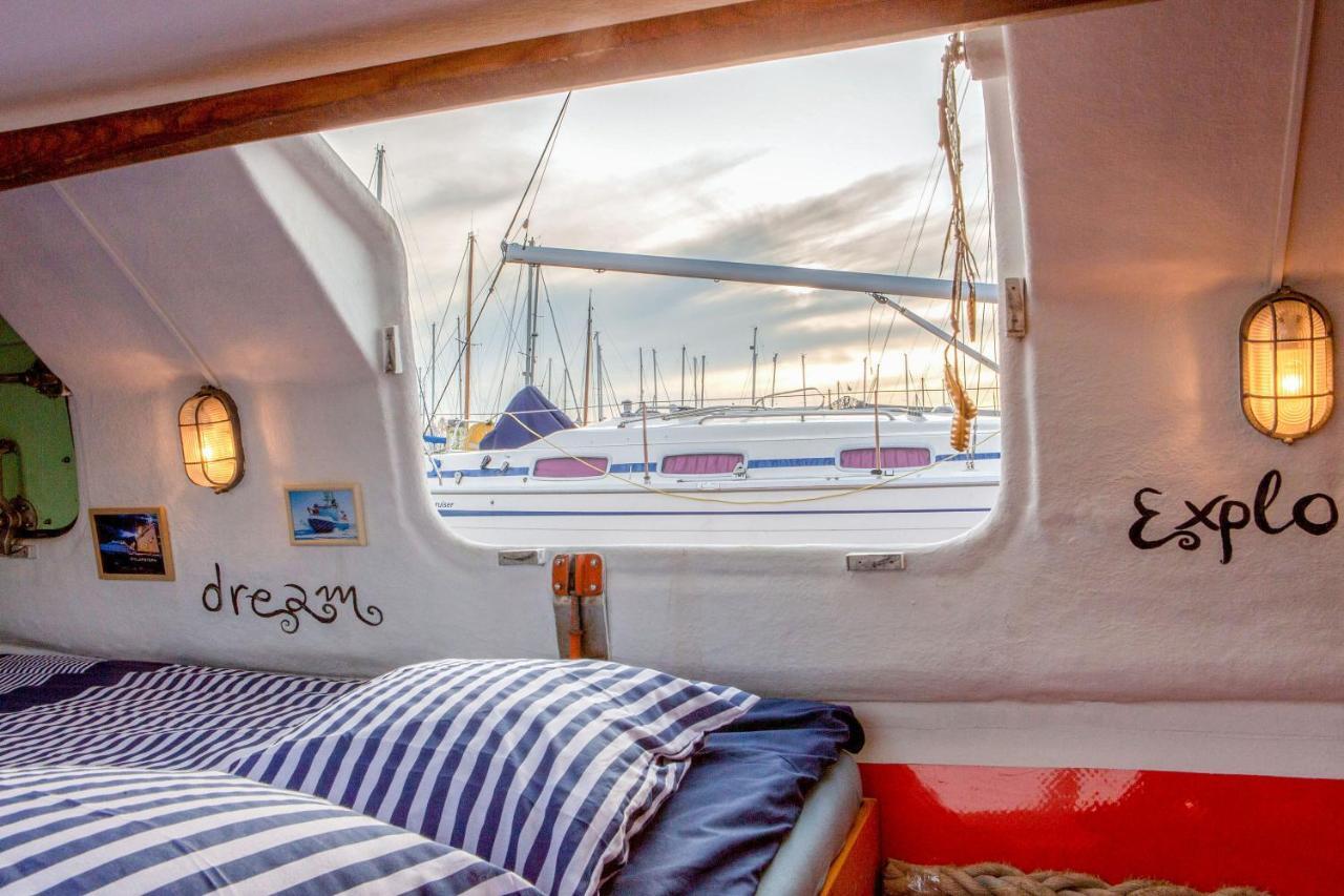Polarstern - Unique Boatstay! Monnickendam Exterior photo