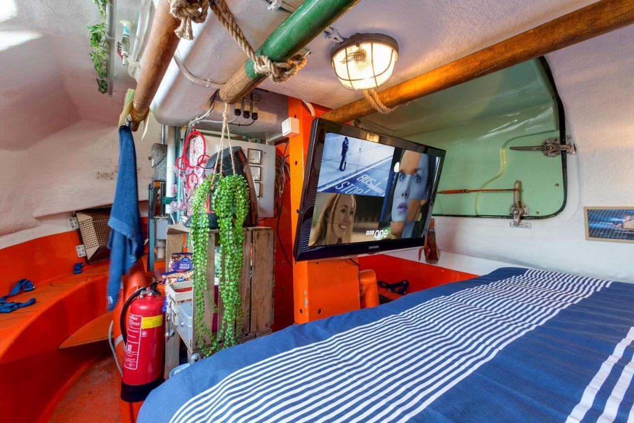 Polarstern - Unique Boatstay! Monnickendam Exterior photo